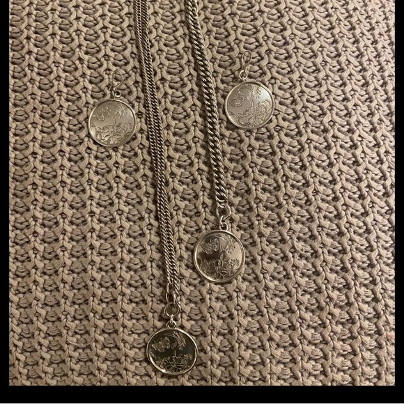 Authentic Gucci Flora set - Picture 1 of 7